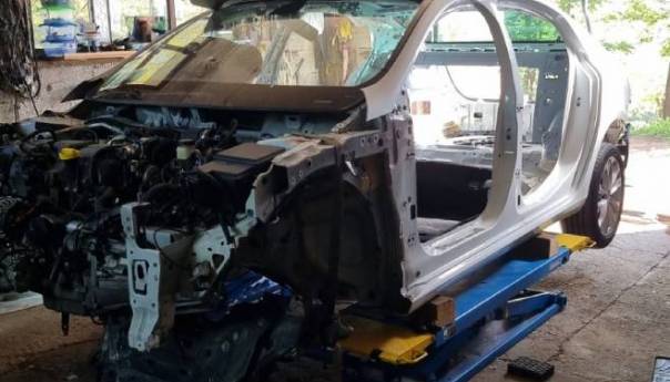 Zbog krađe vozila uhapšeno šest lica, zaplijenjeni automobili