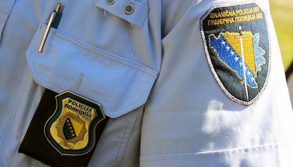 Zbog krijumčarenja migranata uhapšena trojica državljana BiH