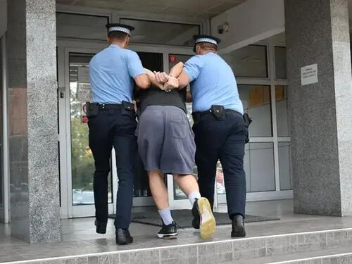 Zbog obljube djevojčica uhapšeno pet osoba, među njima i maloljetnici