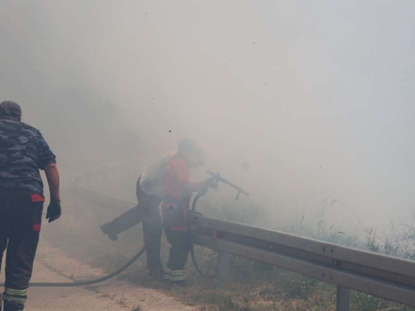 Zbog požara kod Mostara zatvoren put Rujište - Borke