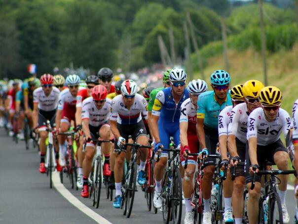 Zbog požara skraćena posljednja etapa Tour de Francea