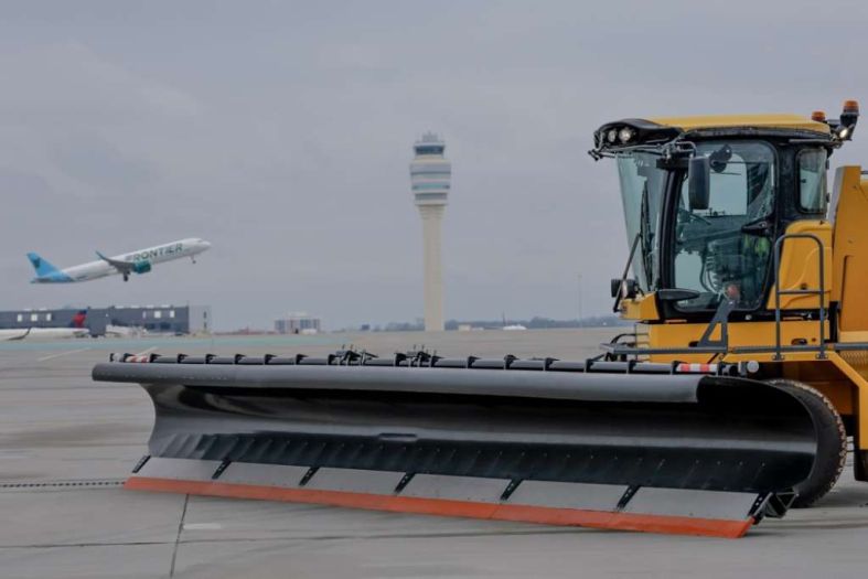 Zbog sniježne oluje širom Amerike otkazano hiljade letova