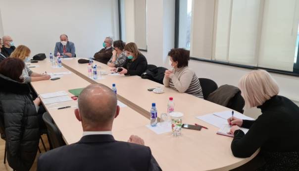 ZDK: Krizni štab preporučio da se đaci vrate u školske klupe