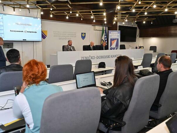 ZDK započeo obuku službenika za primjenu AI-ja u javnoj upravi