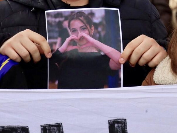 Zdravstveno stanje Elle Jovanović postepeno se stabilizuje