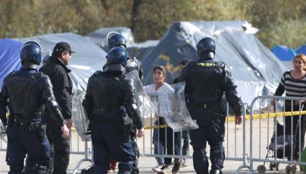 Kritike Hrvatskoj za nehumano postupanje prema migrantima