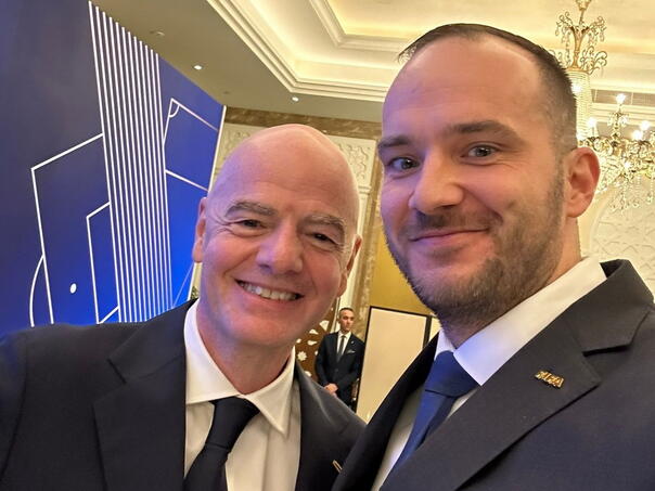 Zeljković objavio fotografiju s Infantinom uz poruku podrške Zmajevima