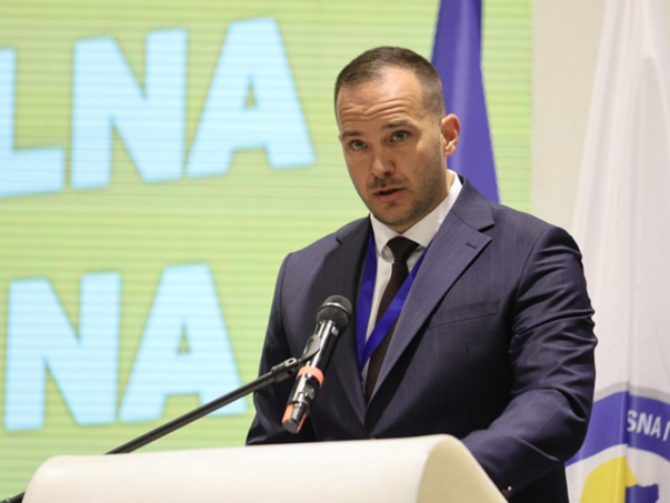 Zeljković kritikovao Fanaticose: Nanose nam štetu