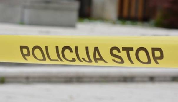 Žena teško povrijeđena u saobraćajnoj nezgodi u Tuzli