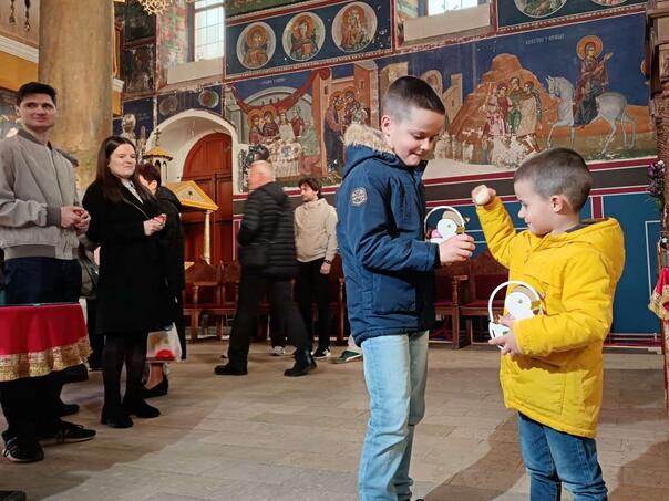 Zenički hrišćani vaskršnjom liturgijom obilježili Vaskrs