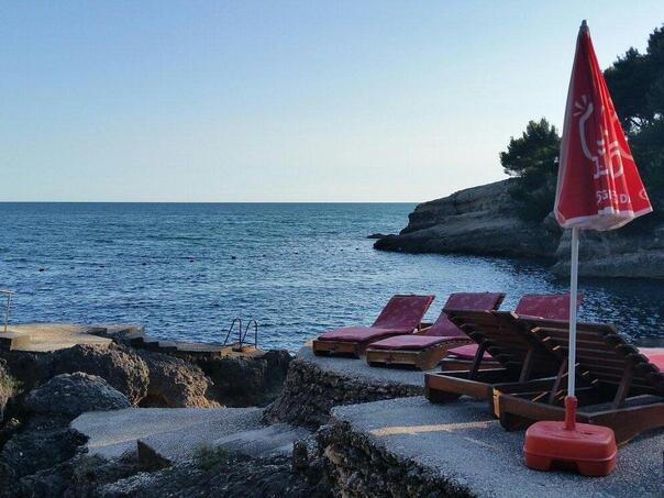 Ženska plaža u Ulcinju: Prirodna oaza s jedinstvenom tradicijom na Jadranu