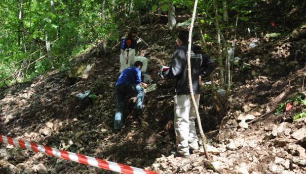 Žrtve pronađene u Kalinoviku povezane s genocidom u Srebrenici