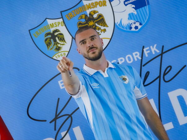 Zvanično: Nihad Mujakić potpisao za Erzurumspor