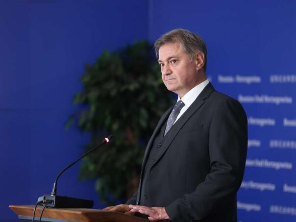 Zvizdić čestitao Uskrs nadbiskupu Vukšiću i svim katolicima u BiH