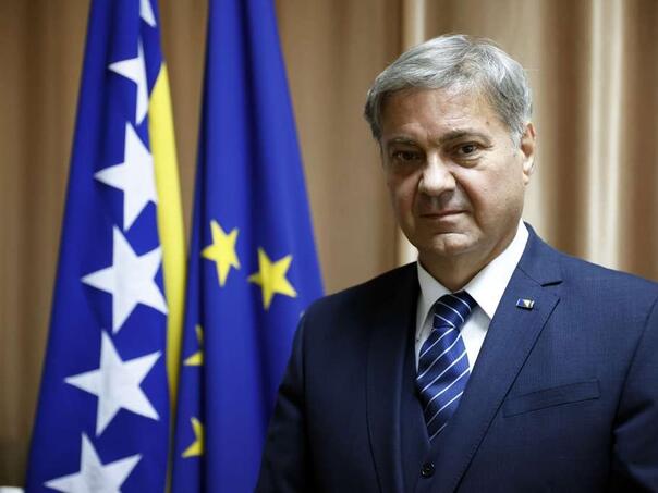 Zvizdić: EU treba osuditi političare koji djeluju suprotno Ustavu i zakonima BiH
