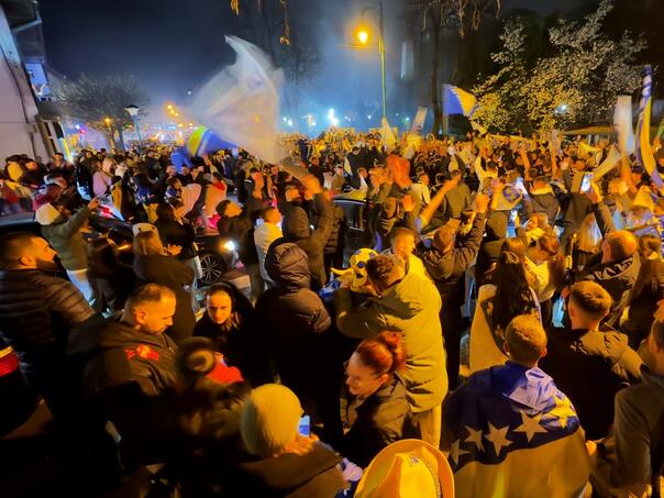 Zvonima s katoličke crkve u Gradačcu proslavljen plasman BiH na Mundijal