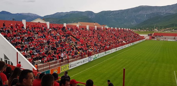 Uzavrela Atmosfera Stadion Veleza Pun Sat Vremena Pred Utakmicu