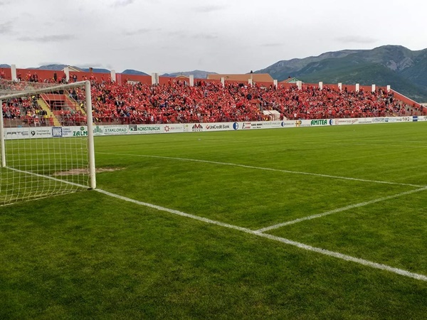 Uzavrela Atmosfera Stadion Veleza Pun Sat Vremena Pred Utakmicu